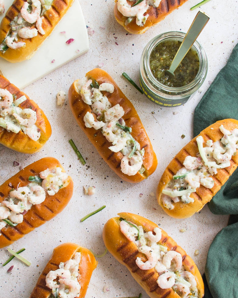 Shrimp rolls with creamy relish sauce